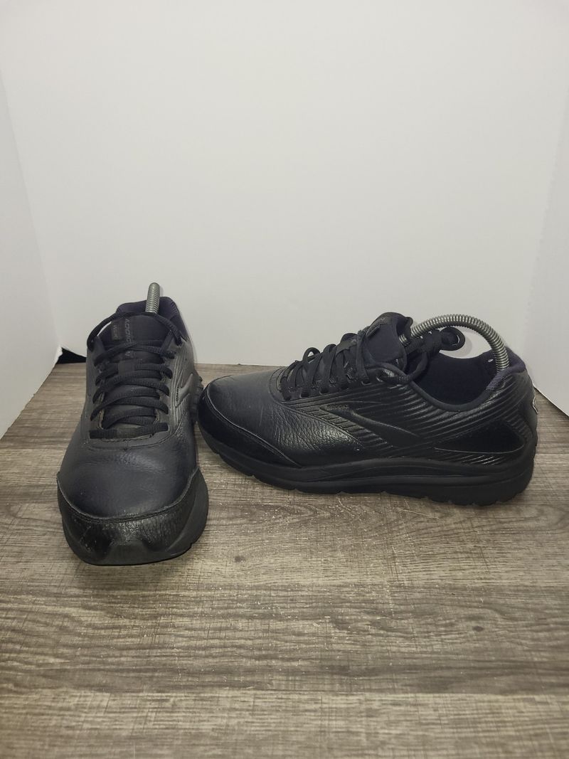 Brooks Addiction Walker 2 (leather) — Classic work/errand walker (APMA)
