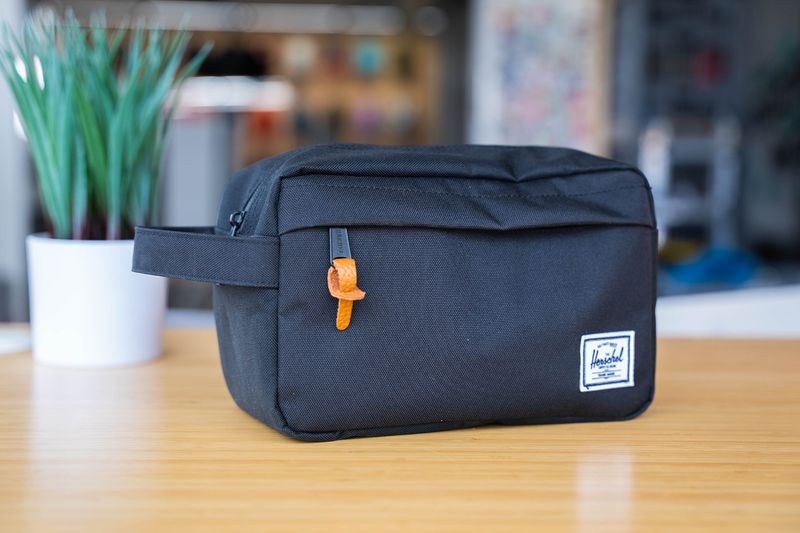 Herschel Chapter Travel Kit