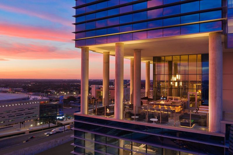 AC Sky Bar: Downtown Orlando's Urban Oasis