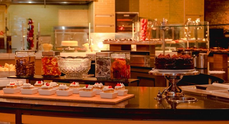 Luxe Buffet – Dania Beach
