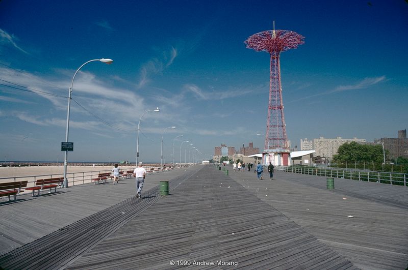 Riegelmann Boardwalk (Coney Island, New York)