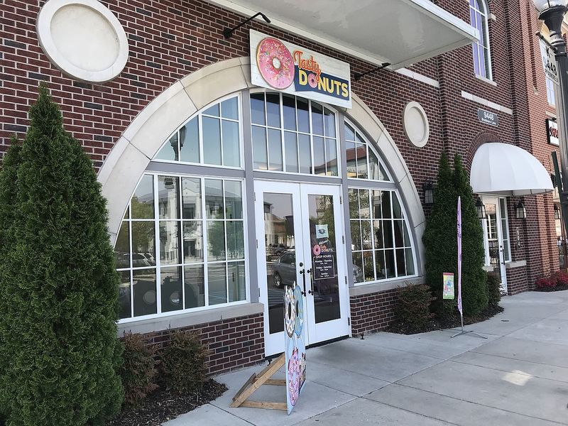 Tasty Donuts — Chattanooga (East Brainerd & Ooltewah)