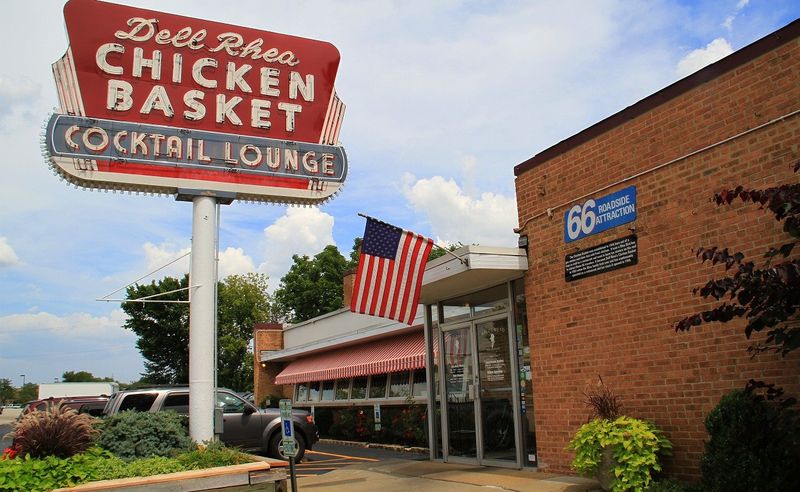 Dell Rhea’s Chicken Basket