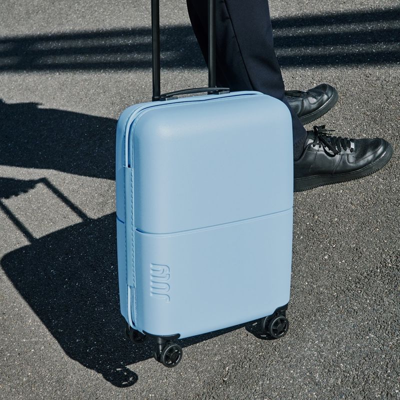 July Carry On Light Expandable