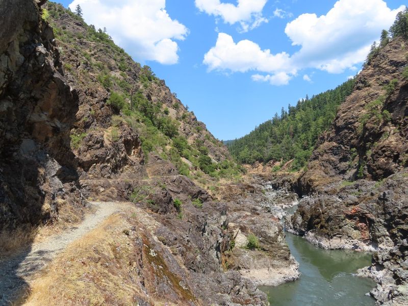Rogue River Canyon, Oregon – Lodge-to-Lodge Adventure