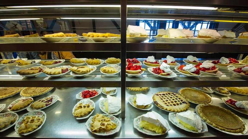 Gray Brothers Cafeteria (Mooresville)