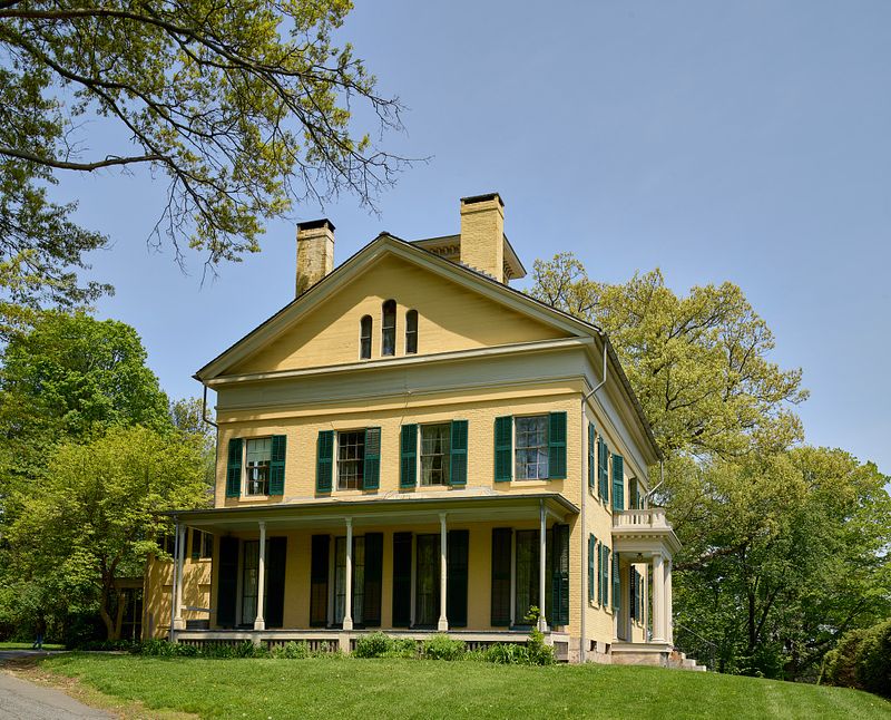 Amherst - Academic Excellence Meets Literary Legacy