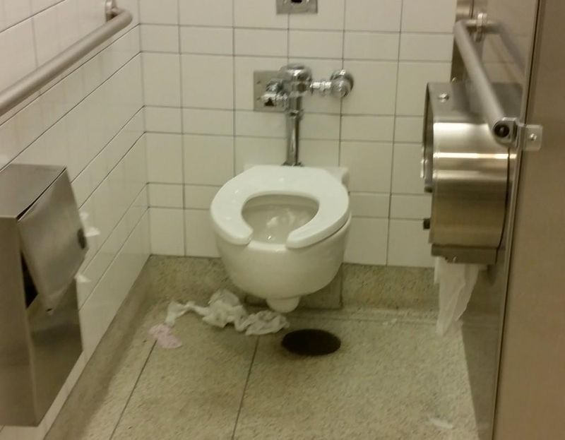New York JFK (JFK) – Chaos in Stall Form