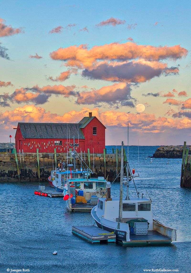 Rockport, Massachusetts: Coastal Charm Meets Autumn Splendor