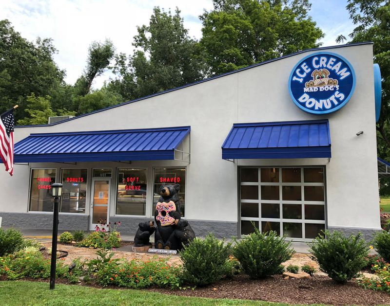 Mad Dog’s Creamery & Donuts — Gatlinburg & Pigeon Forge
