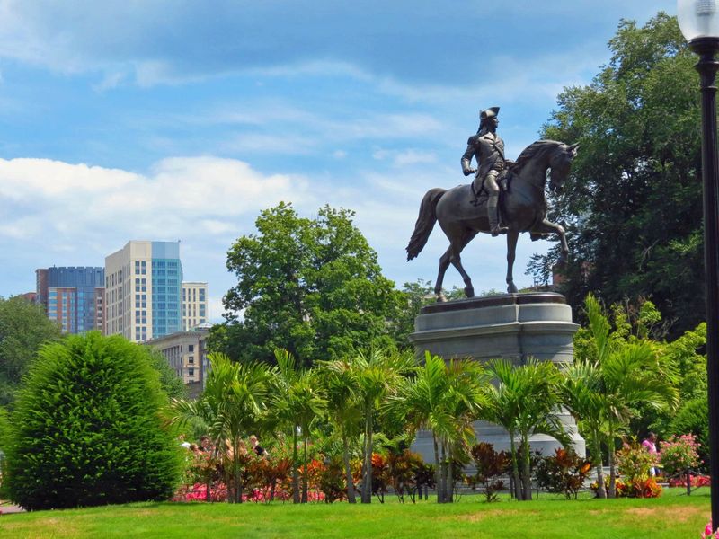 Boston, Massachusetts - Historic City, Modern Green Vision