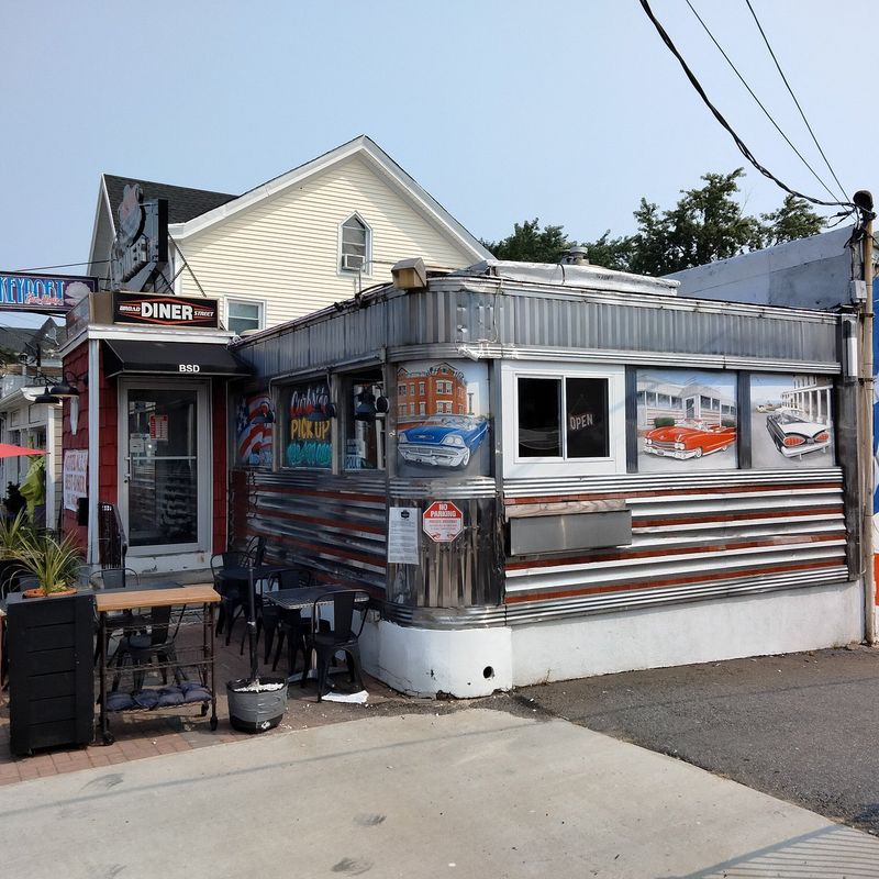 Broad Street Diner — Keyport