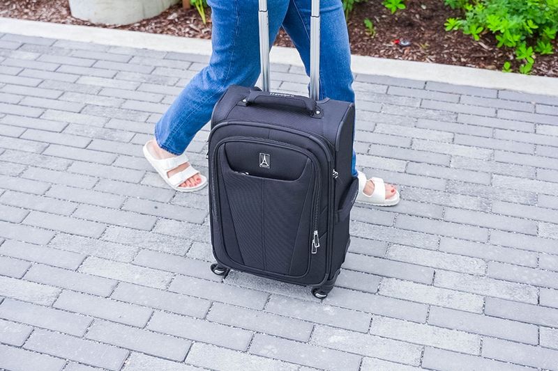 Travelpro Maxlite 5 21