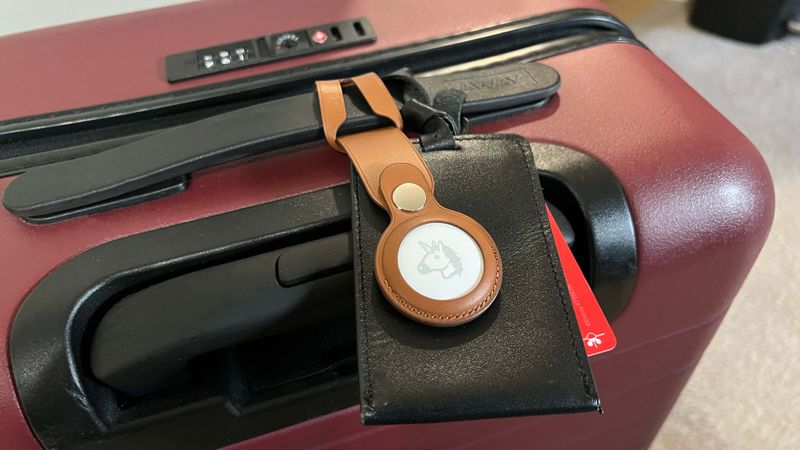Apple AirTags + Share Item Location Feature