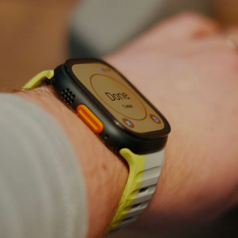 Apple Watch SE 3 — Budget-Smart Adventure Tracker