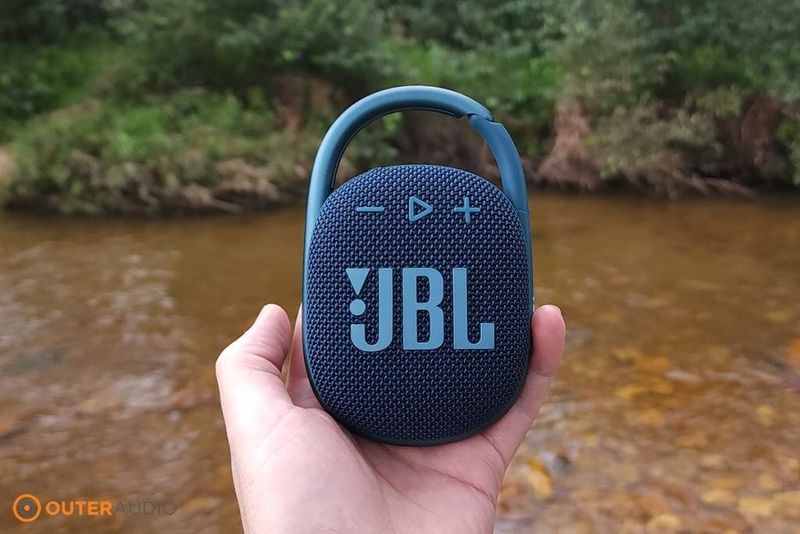 JBL Clip 4