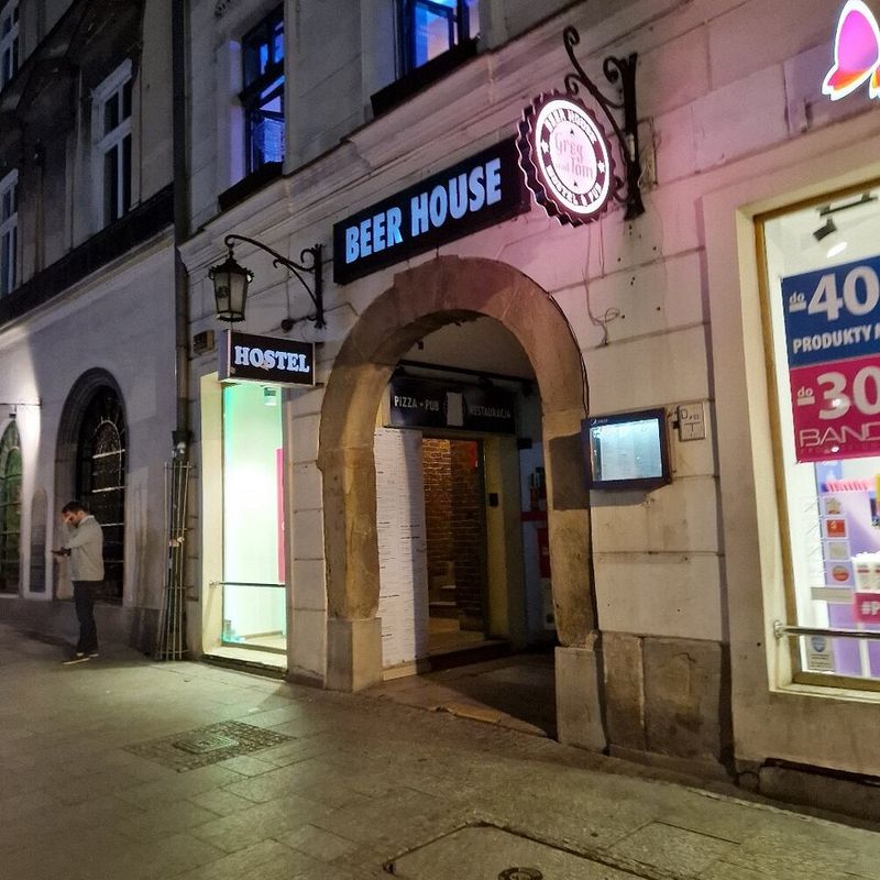 Greg and Tom Beer House Hostel – Kraków, Poland