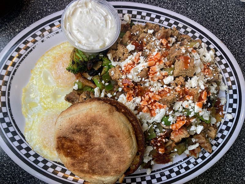 The signature “Hippie Hash” is the headliner.