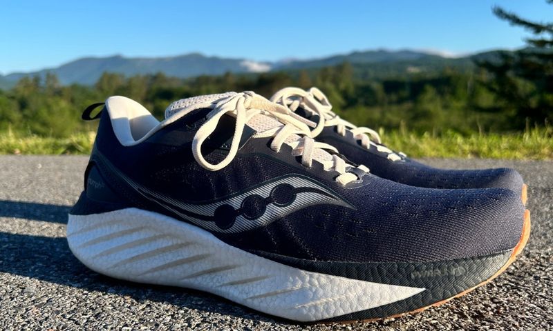 Saucony Triumph 22 (Superfoam for Easy, Long Days)