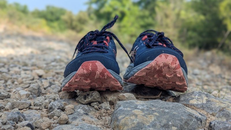ASICS Gel Venture 10 – Best Budget Option