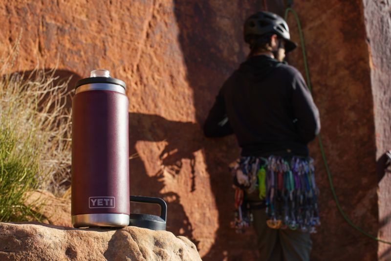 Yeti Rambler – Adventure-Tested Reliability