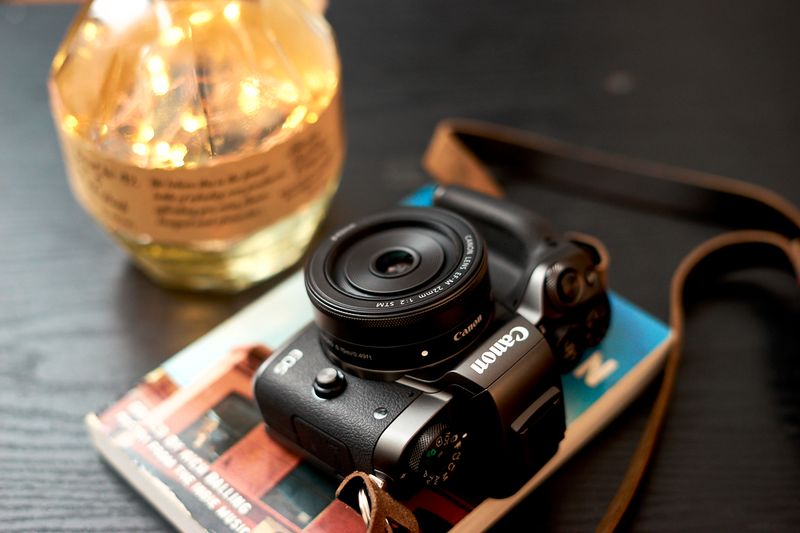 Canon EF-M 22mm f/2 STM