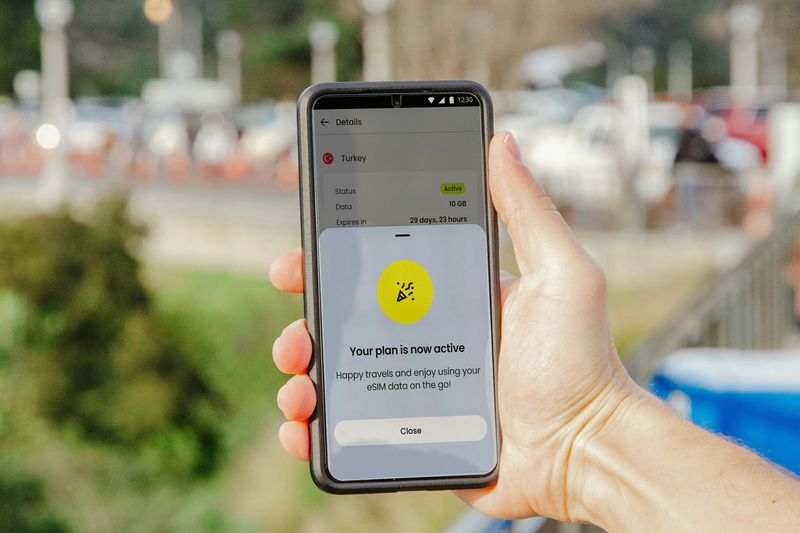 eSIM apps for data abroad