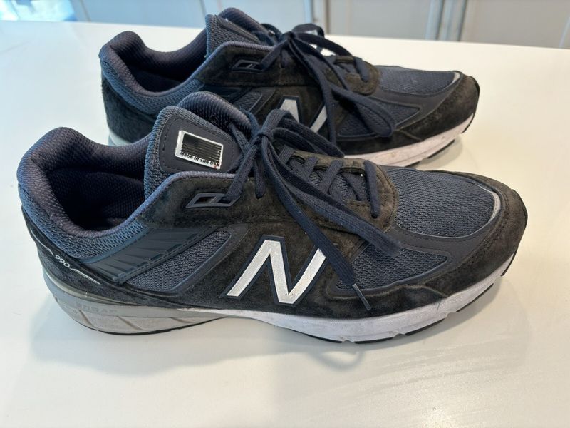 New Balance 990v5