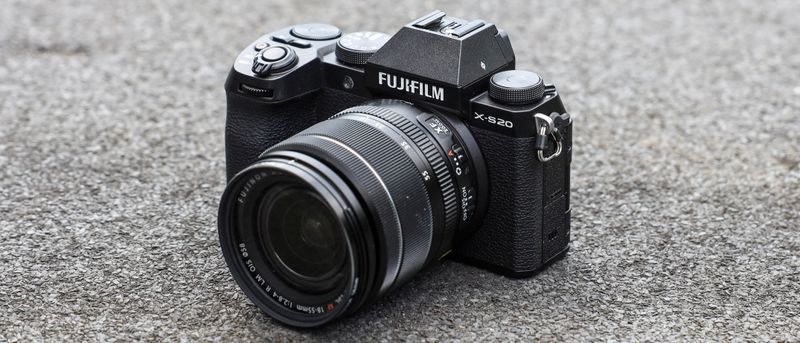 Fujifilm X-S20 (APS-C) — lightweight with 7-stop IBIS