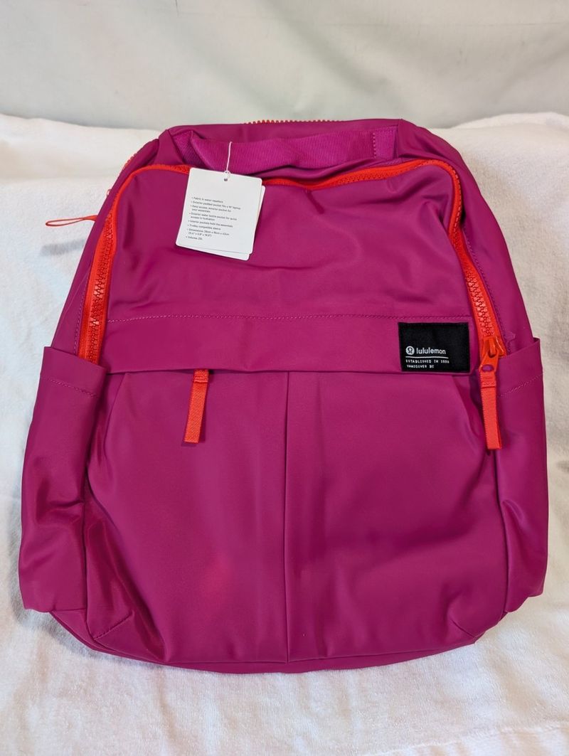 lululemon Everyday Backpack 2.0 — Clean Lines, Easy Access