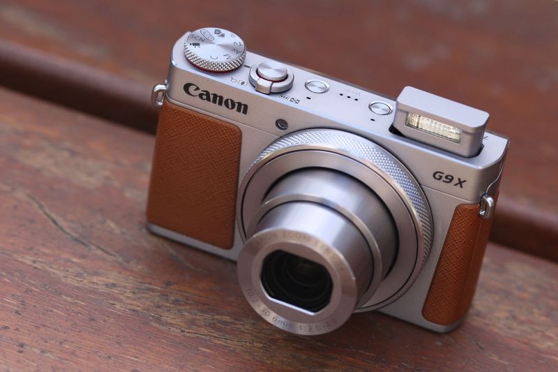 Canon PowerShot G9 X Mark II — the slimmest 1-inch option