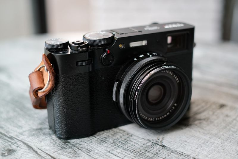 Fujifilm X100V