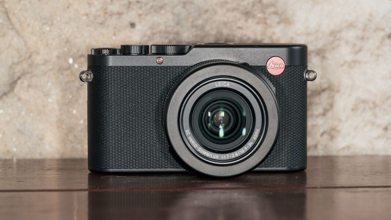Leica D-Lux 8