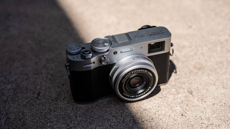 Fujifilm X100V