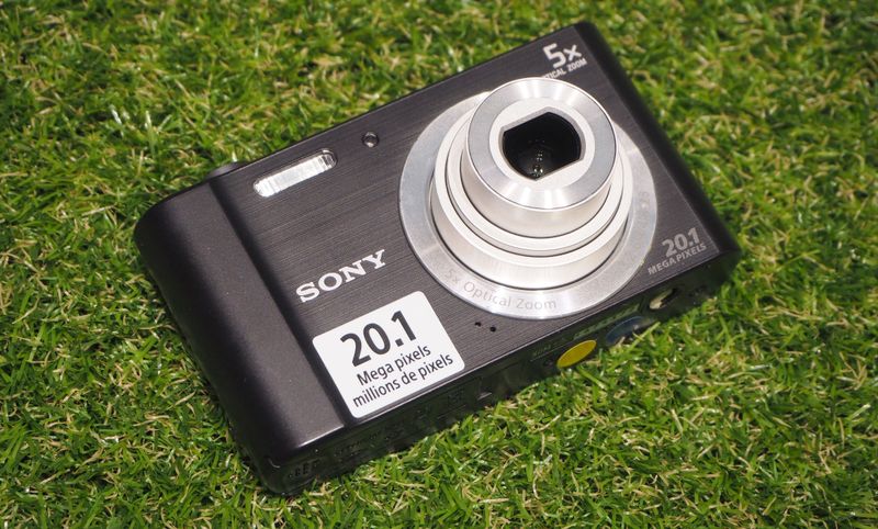 Under $200 Pick: Sony DSC-W800