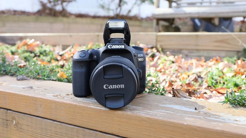 Canon EOS 90D