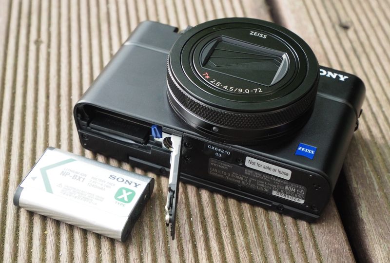 Sony Cyber-shot RX100 VII