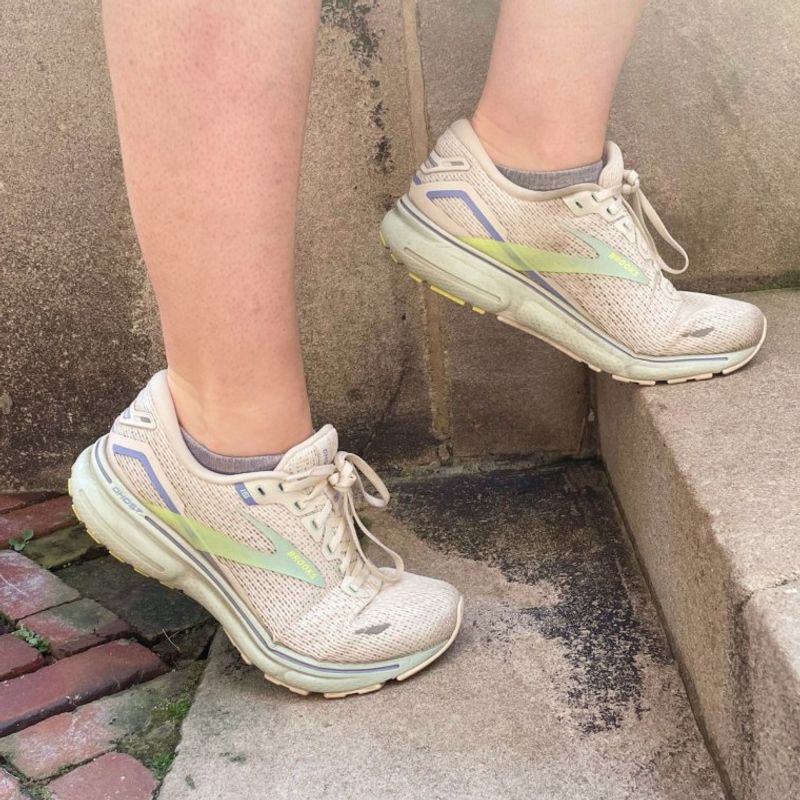 Brooks Ghost 16 — dependable comfort that disappears on foot
