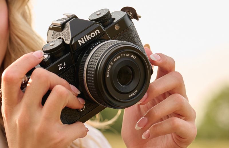Nikon Zf — retro looks, modern stabilization