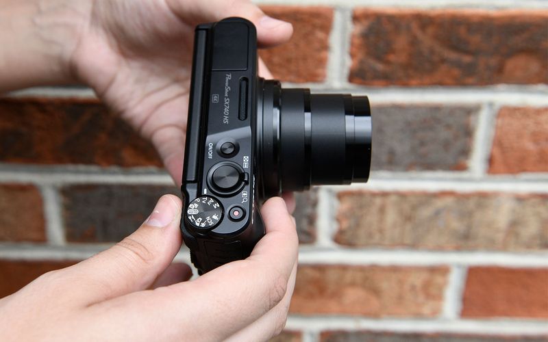 Canon PowerShot SX740 HS