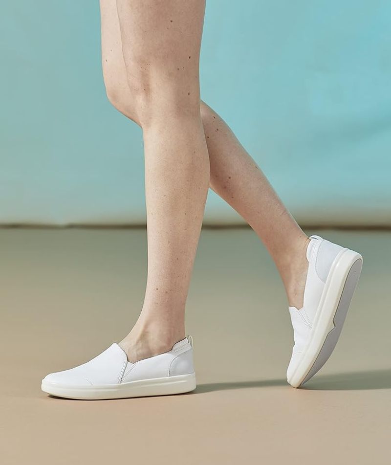 Vionic Penelope Sneaker