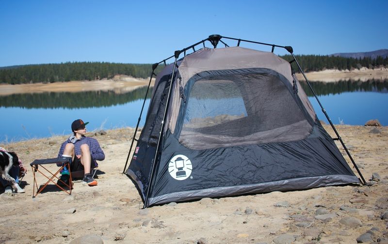 Coleman 4-Person Cabin with Instant Setup