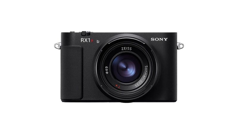 Premium Fixed-Lens “Pocketable” Compacts