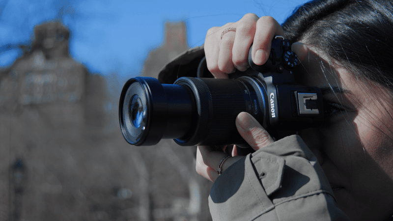 Canon EOS R8 — featherweight full-frame value