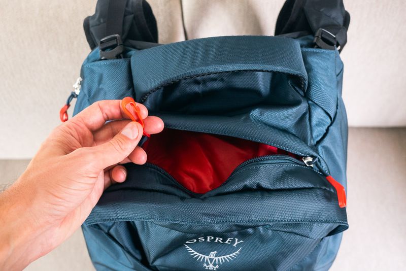 Osprey Farpoint 40 Travel Backpack