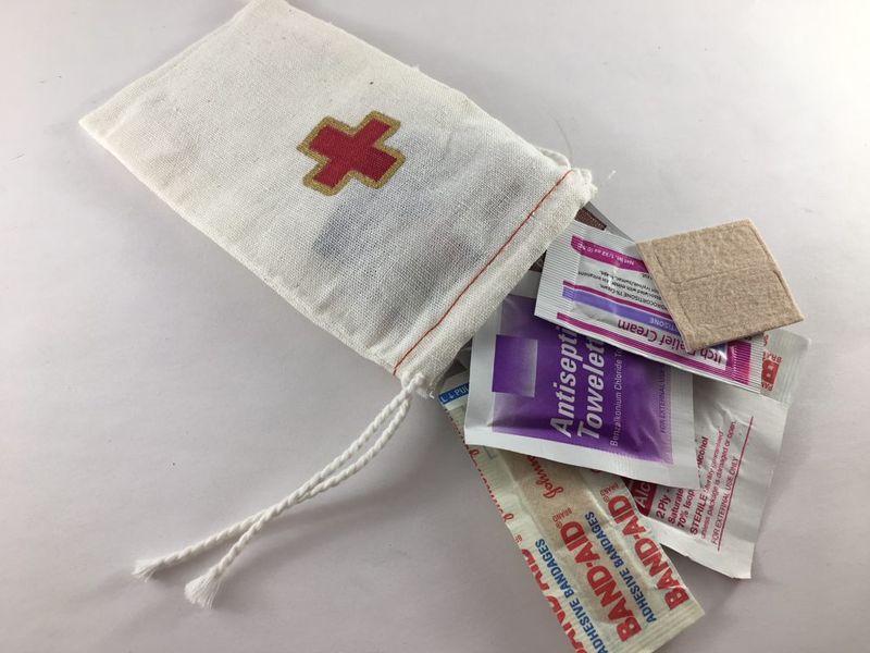 Mini first-aid slip (flat pouch)