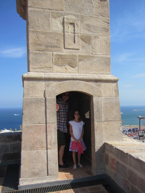 Castle Montjuic tower | 4 days in Barcelona with kids via wetriotravel