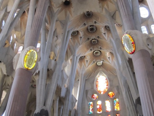 Sagrada Familia Interior | 4 days in Barcelona via wetriotravel