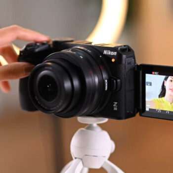 10 Best Cameras with Flip Screens for Selfies This November 2025