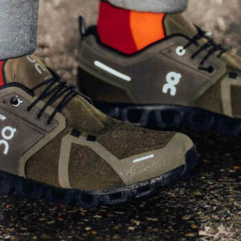 10 Best Comfortable Shoes for Men on Rainy Fall Trips